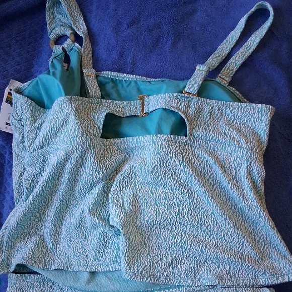 Aqua Textured Bikini Set - Picture 5 of 6